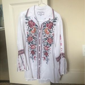 ❌SOLD❌Johnny Was linen embroidered blouse small